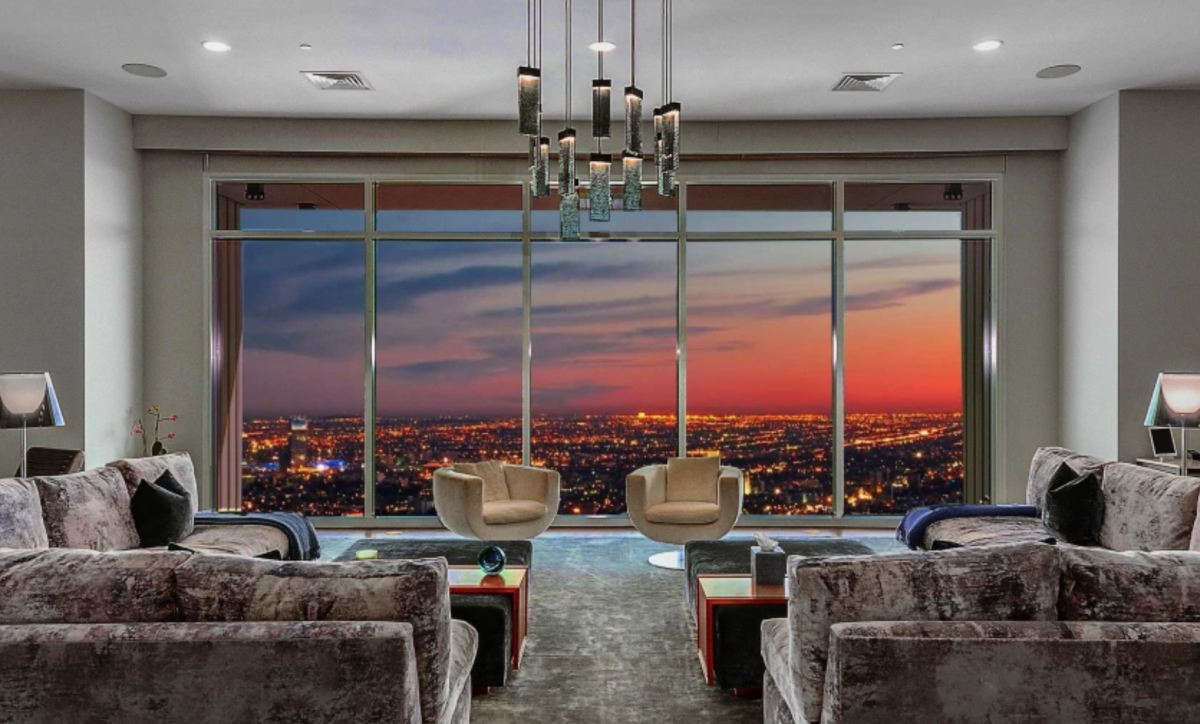Matthew Perry sells Century City penthouse for 21.6 million, priciest